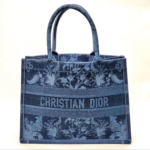 Christian Dior Large Book Tote in Denim Blue Toile de Jouy COA/dustbag - Picture 1 of 15